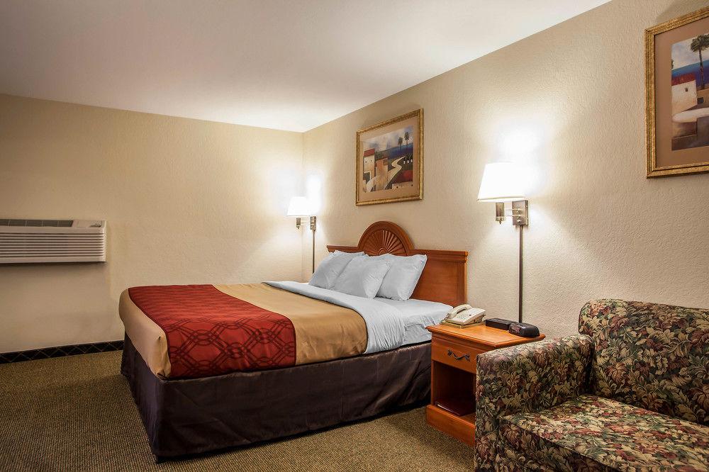 Economy Inn & Suites Hannibal Zewnętrze zdjęcie