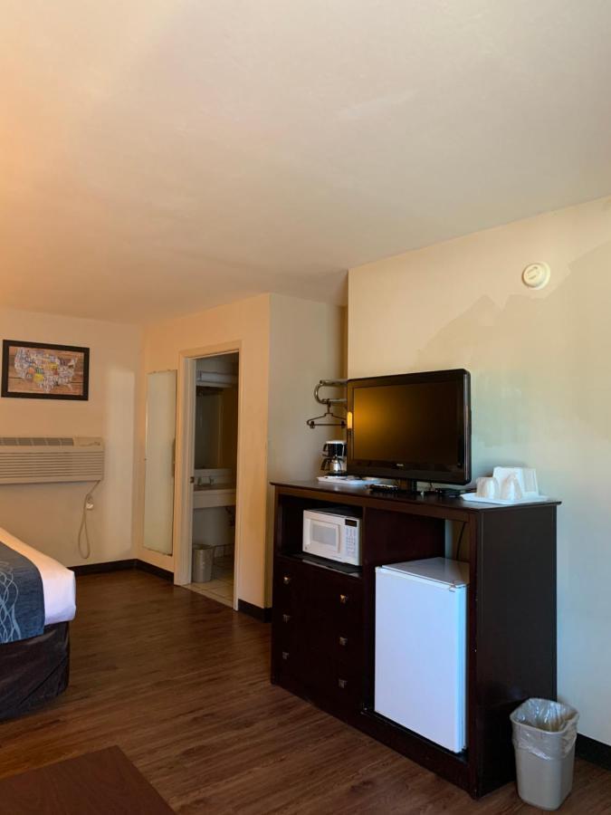 Economy Inn & Suites Hannibal Zewnętrze zdjęcie