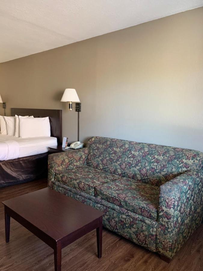 Economy Inn & Suites Hannibal Zewnętrze zdjęcie