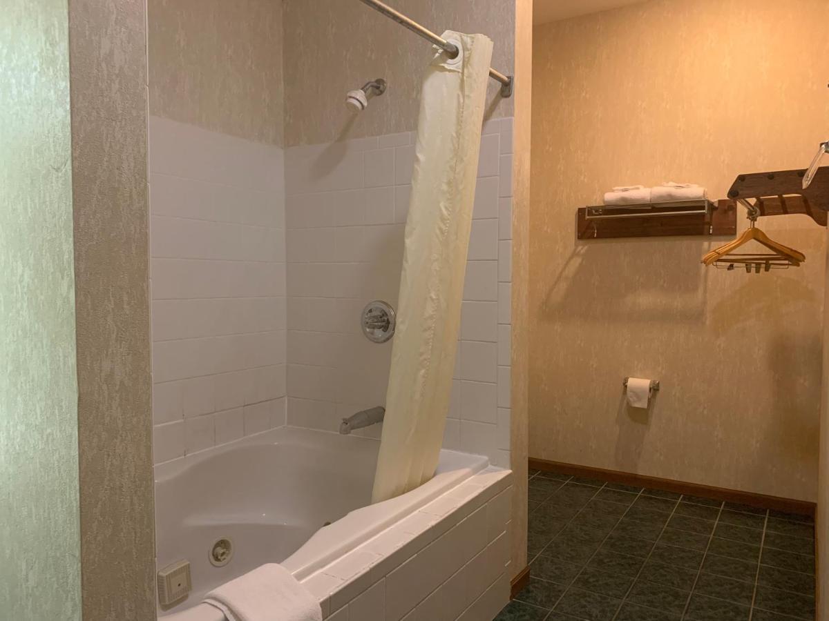Economy Inn & Suites Hannibal Zewnętrze zdjęcie