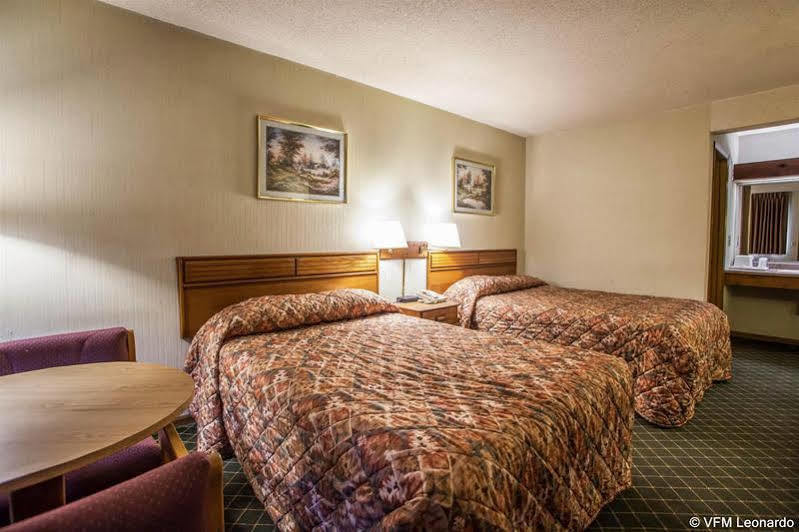 Economy Inn & Suites Hannibal Zewnętrze zdjęcie